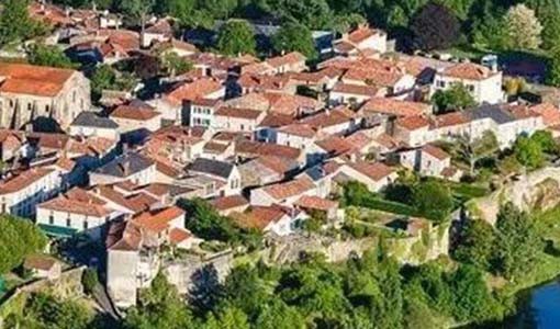 潼南回乡建别墅为什么一定要选专业乡墅公司